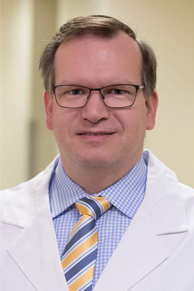 Headshot of Carl Freeman